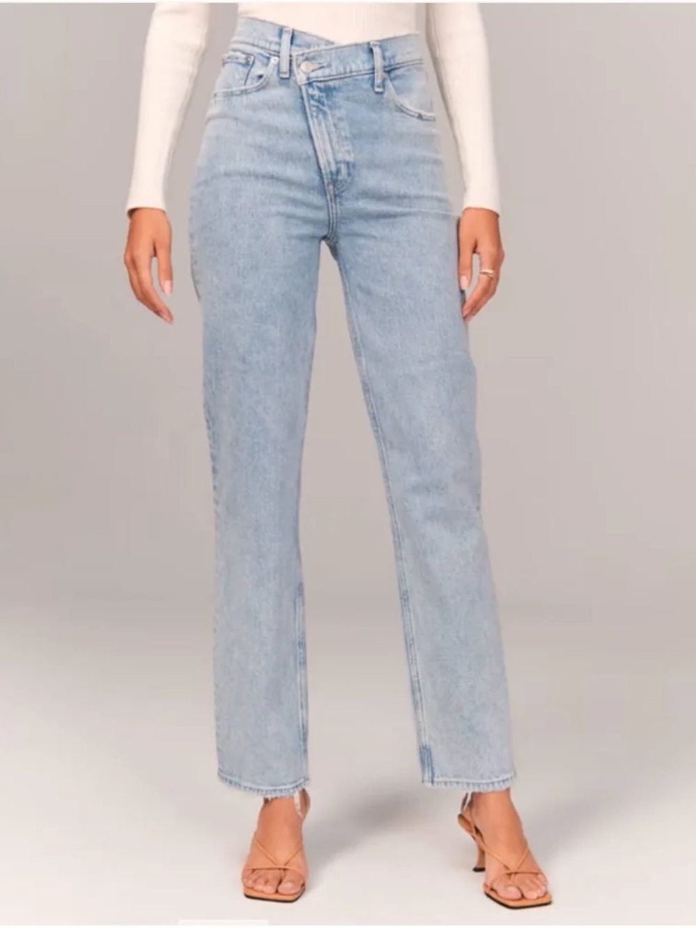 High Rise 90s Relaxed Crossover Waistband Jean Abercrombie & Fitch